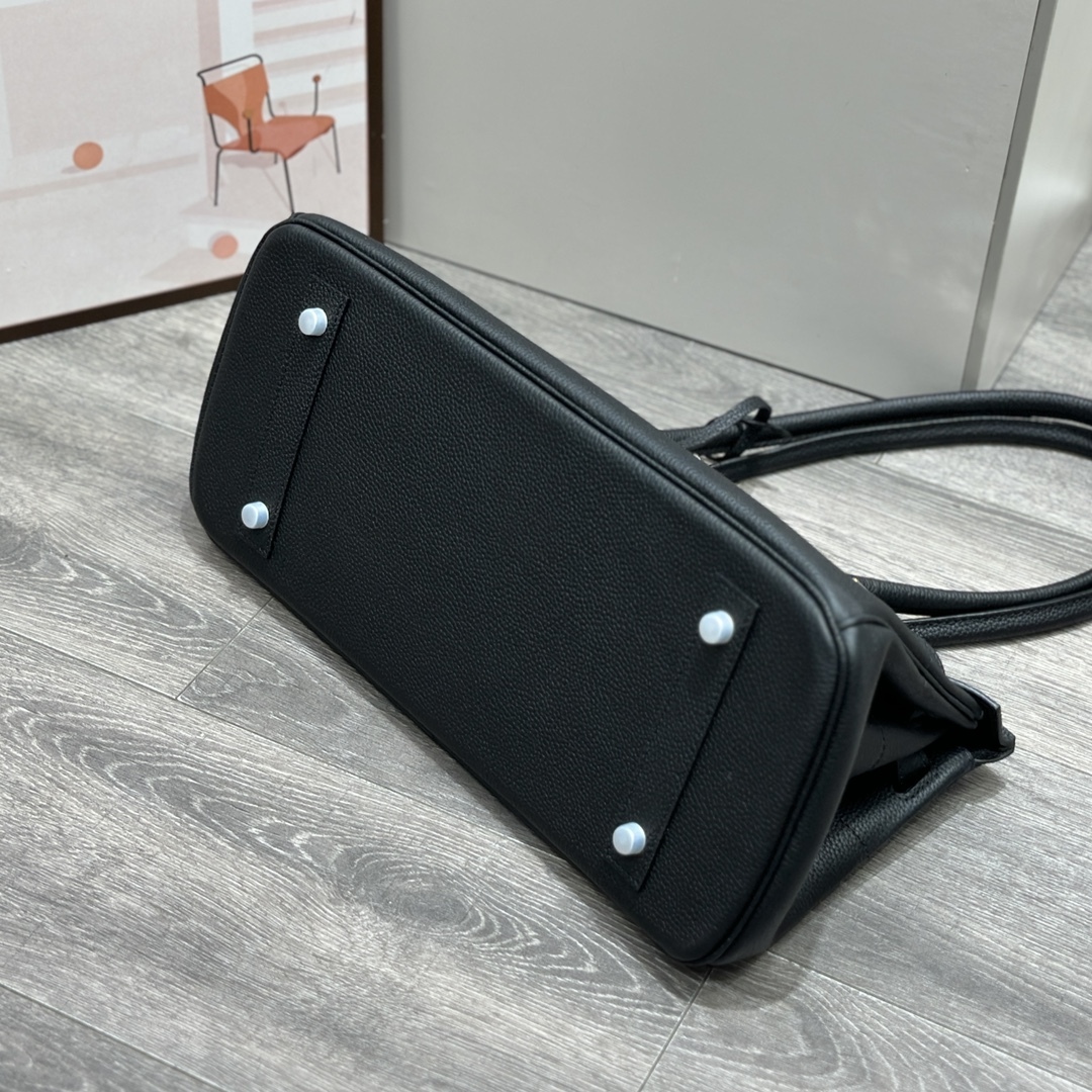 Herthtmes  Taurillon Clemence JPG Birkin  40