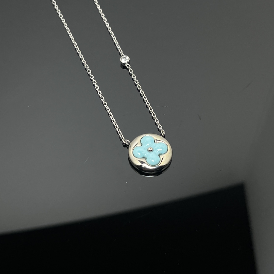 Idylle Blossom pendant