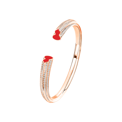 Wulu bangle in 18K rose gold with diamonds and red agate