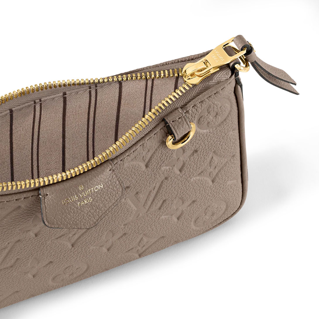 Easy Pouch On Strap M81862