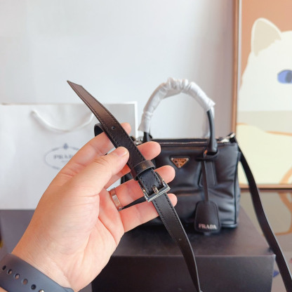 Galleria small Saffiano patent leather bag