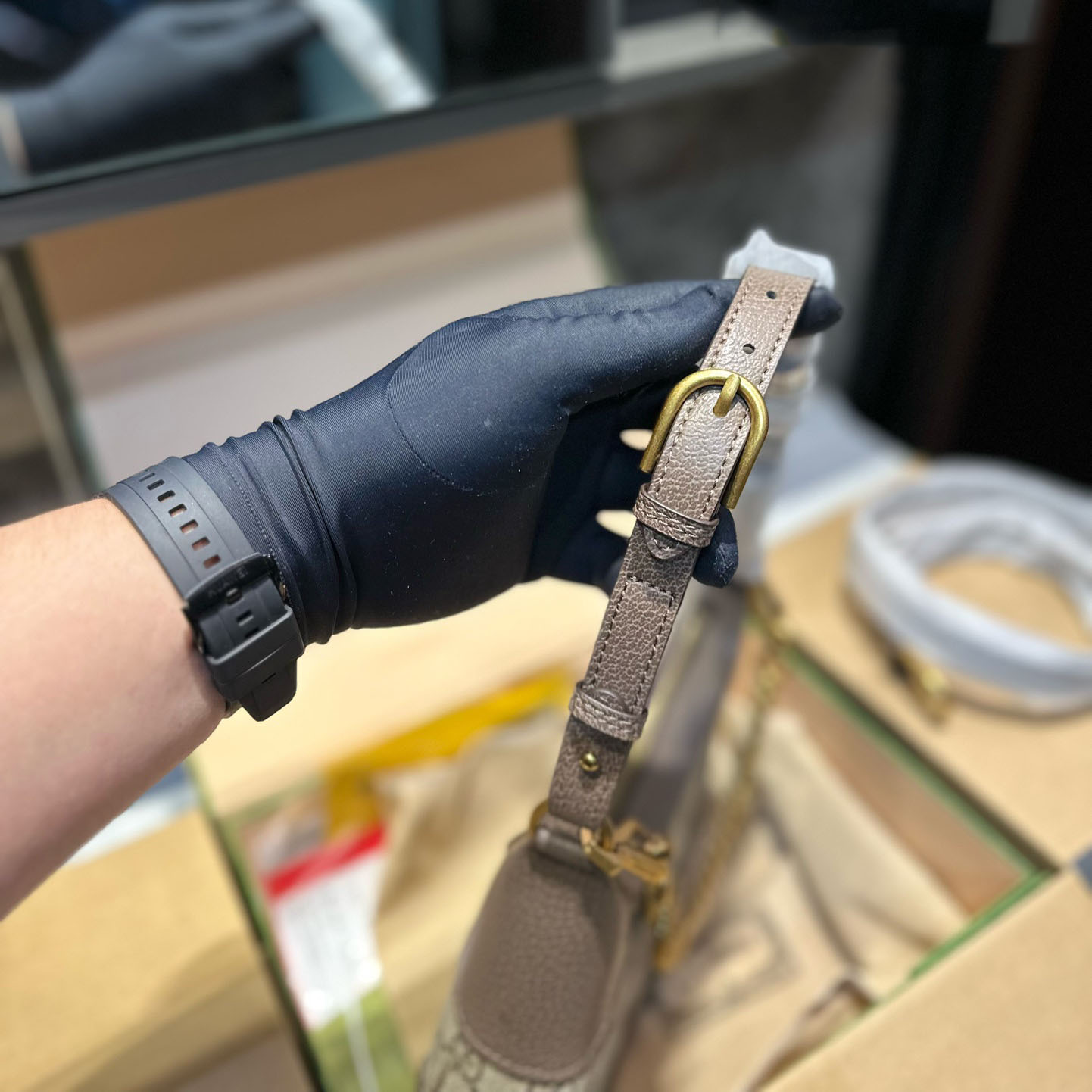 Aphrodite Small Chain Shoulder Bag