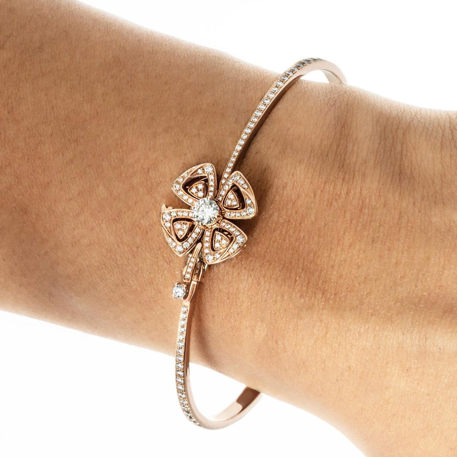 BVLthtGARI ROSE GOLD DIAMOND FIOREVER BRACELET