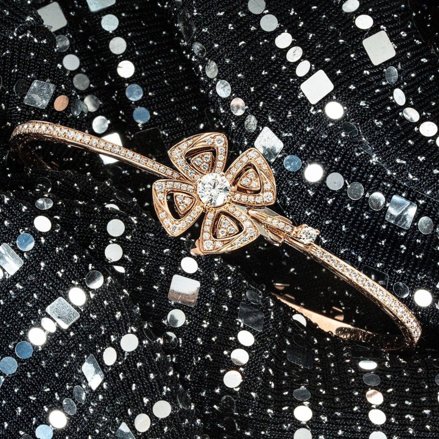 BVLthtGARI ROSE GOLD DIAMOND FIOREVER BRACELET