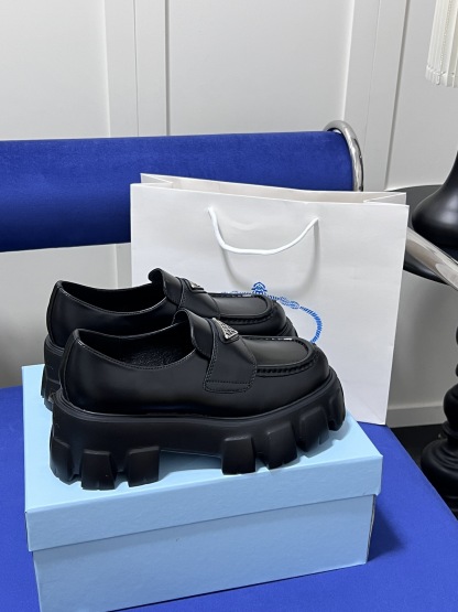 Monolith Lug Sole Loafer