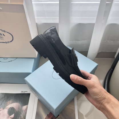 Monolith Lug Sole Loafer