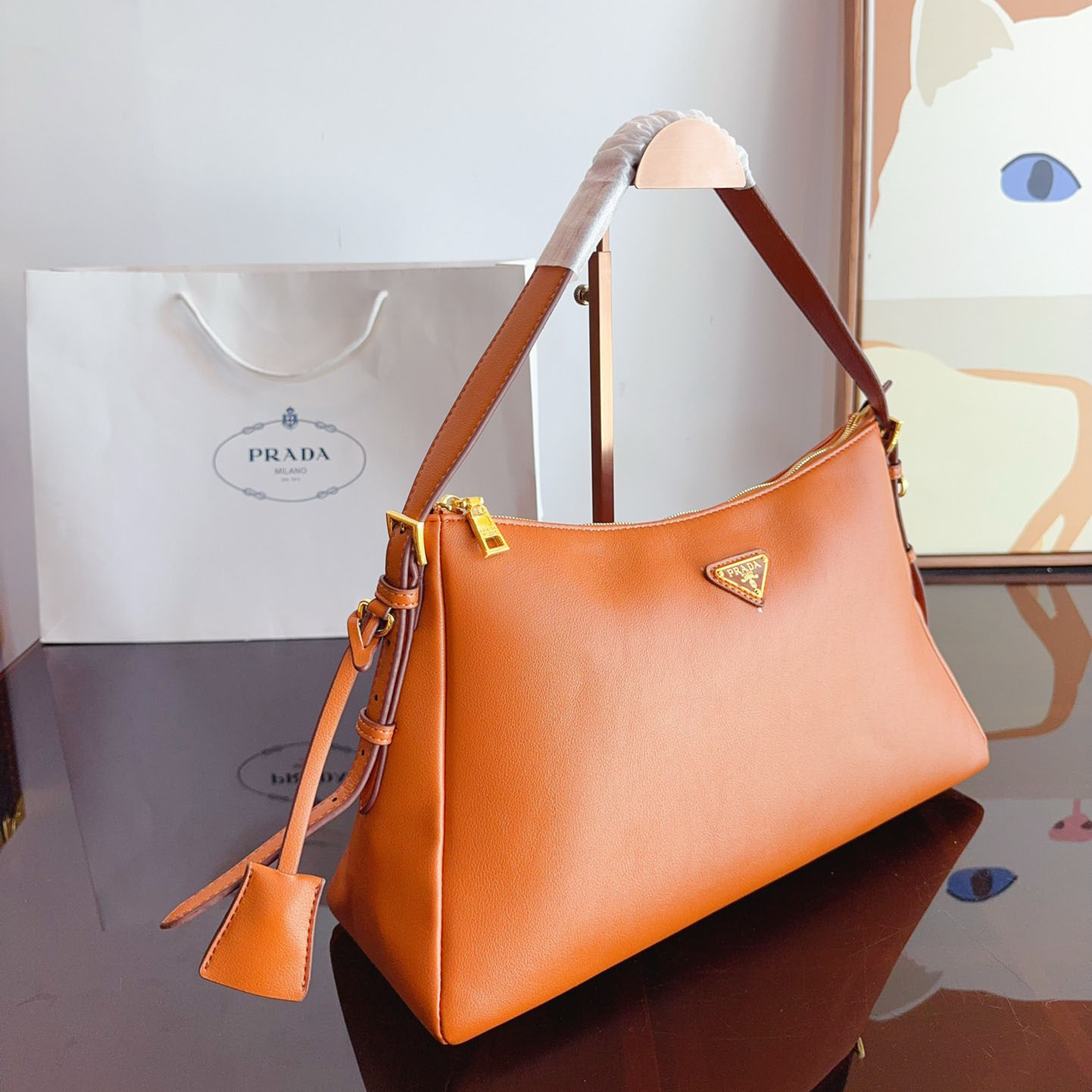 Aimée large leather shoulder bag