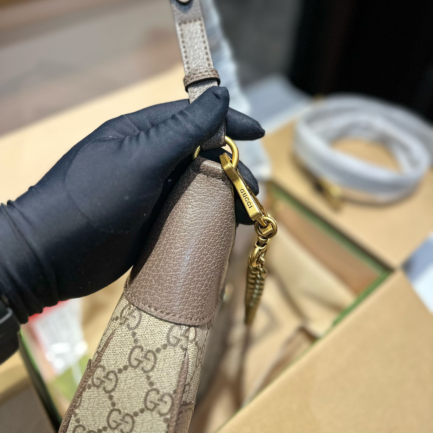 Aphrodite Small Chain Shoulder Bag