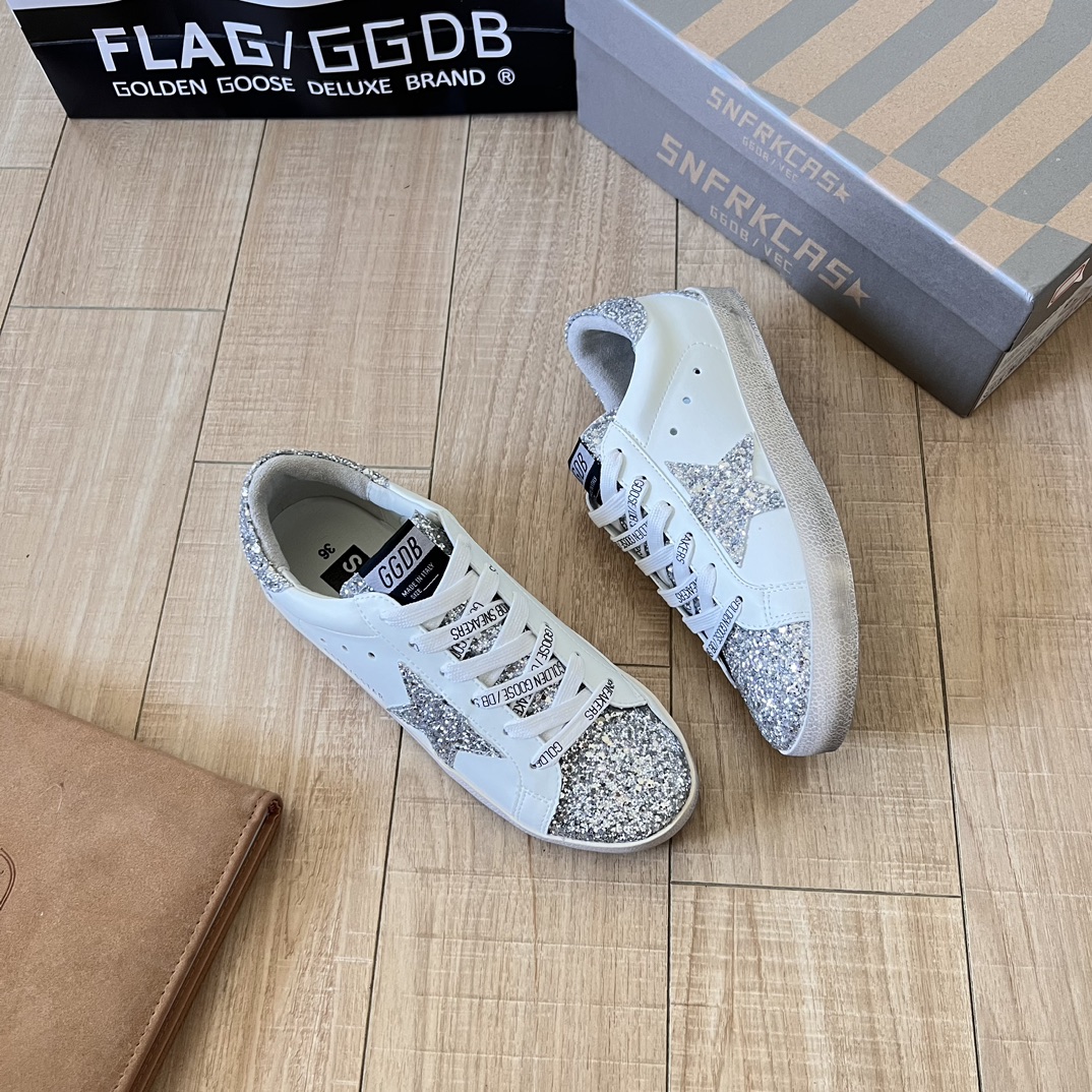 Hi Star in silver glitter with suede star and white heel tab