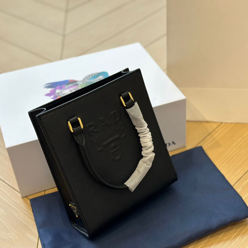 Saffiano leather handbag Z18