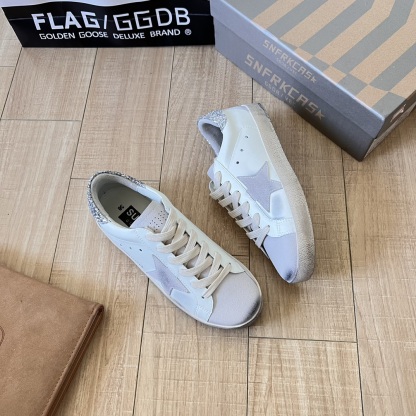 Super-Star with silver Swarovski crystal star and heel tab