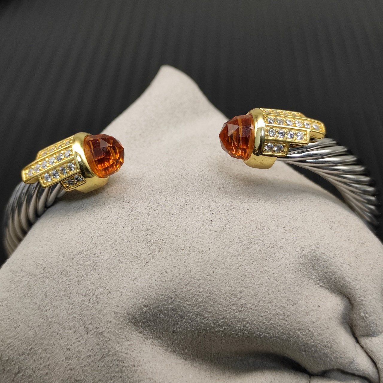 7mm Cable Bracelet with Champagne & Diamond Accents – Gold Cap