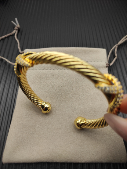 Dathtvid Yurthtman  Cable Cuff Bracelet,7mm