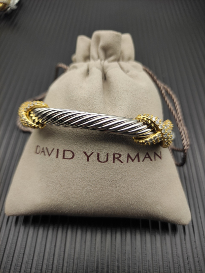 Cable Classic Bracelet with Pavé Diamond X in Two-Tone – Where Classic Meets Radiance,7mm