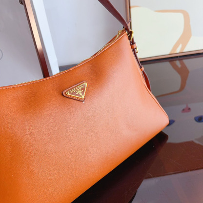 Aimée large leather shoulder bag