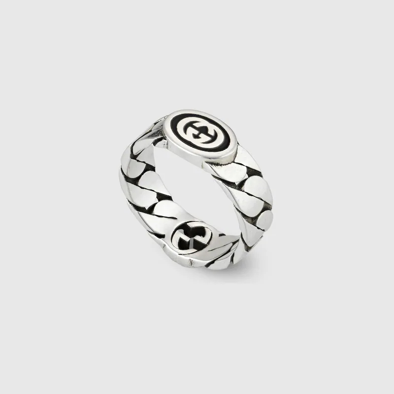 WIDE INTERLOCKING RING