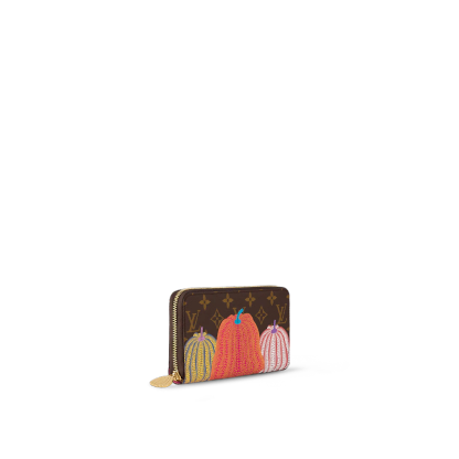 M82106  Zippy Wallet