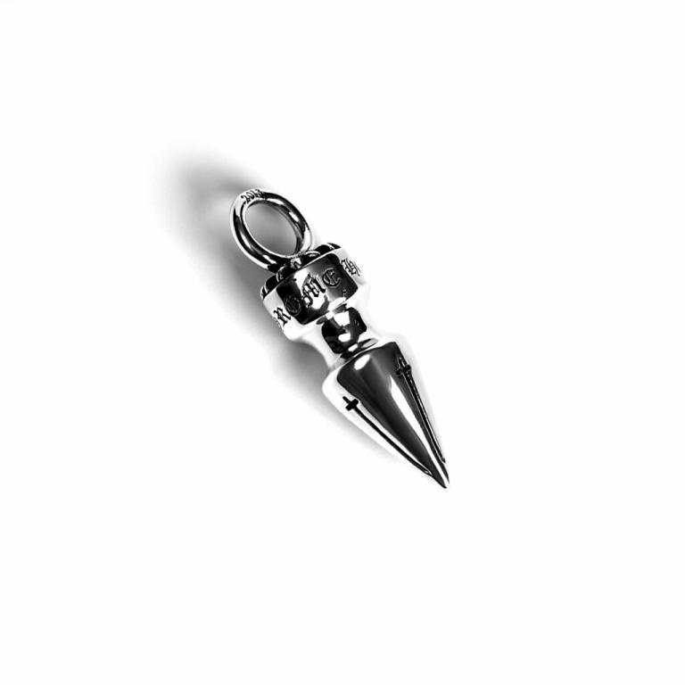 SMALL SPIKE PENDANT