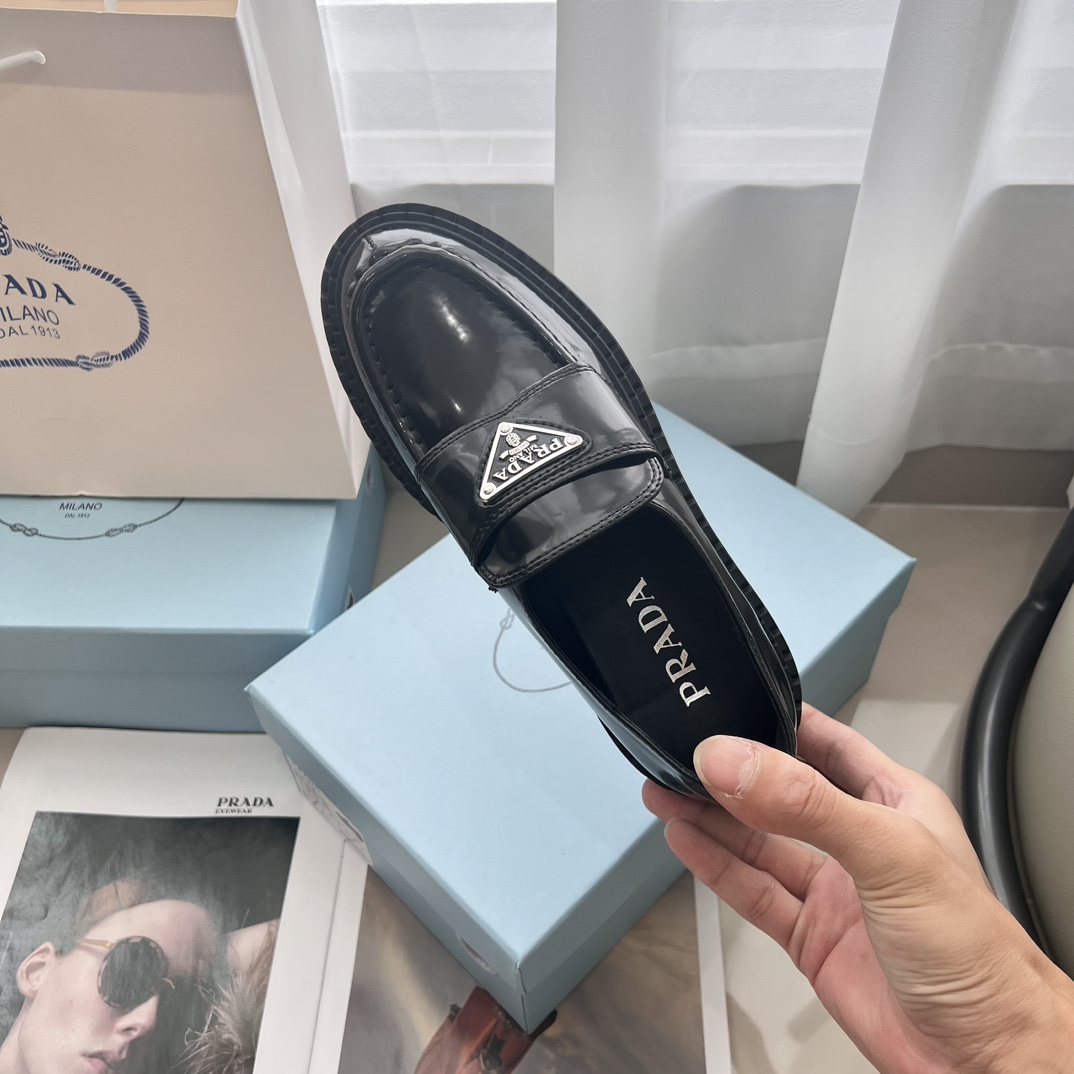 Monolith Lug Sole Loafer