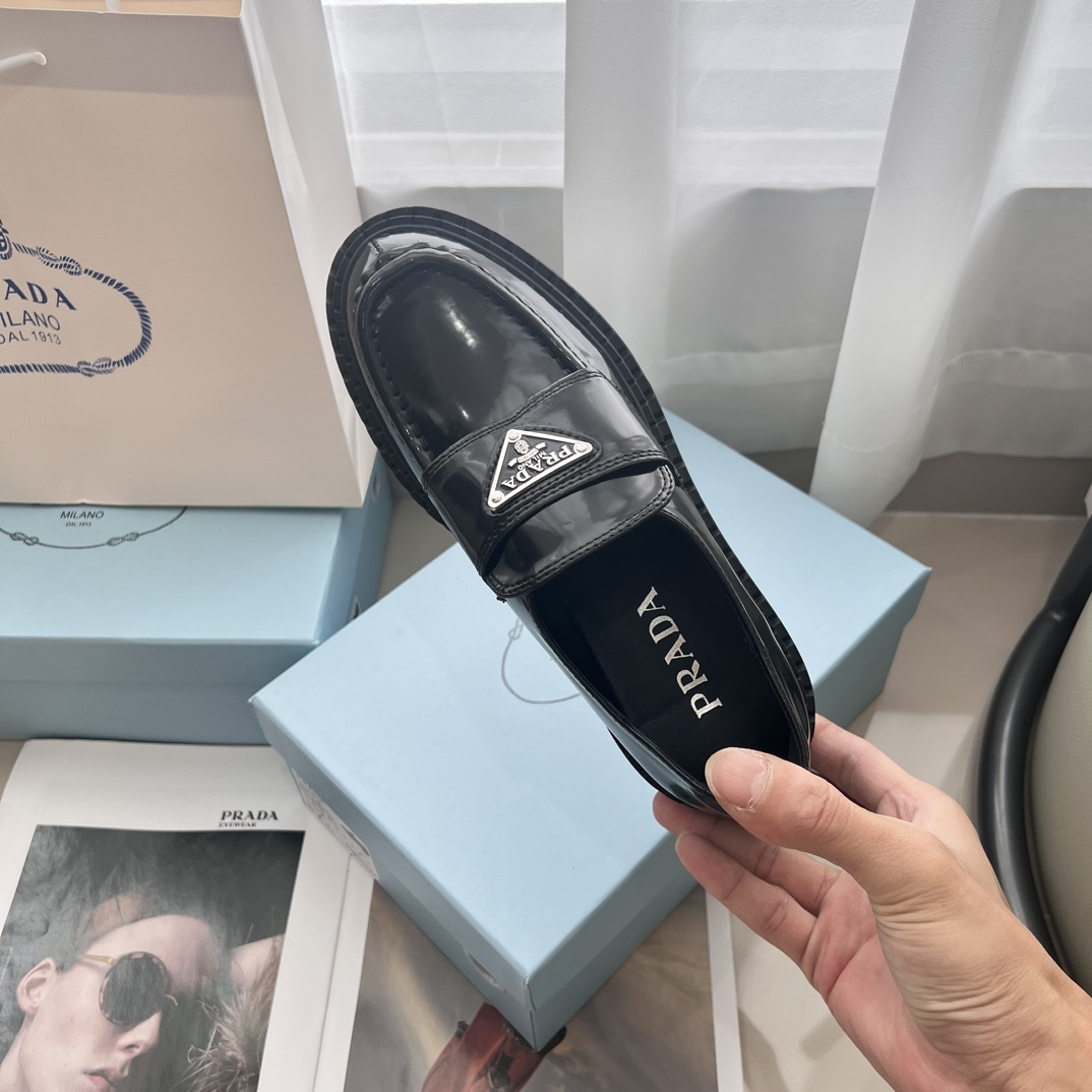 Monolith Lug Sole Loafer