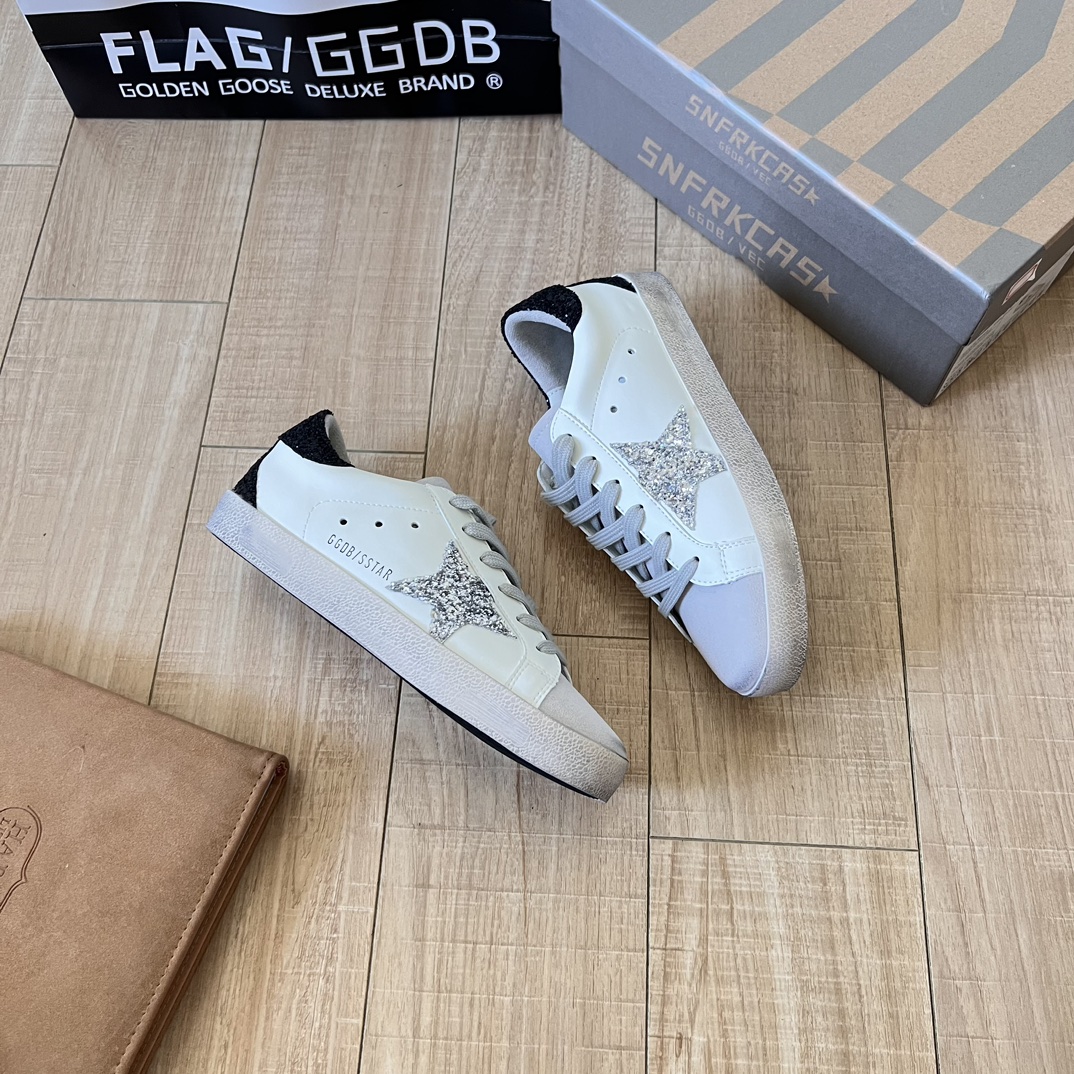 Super-Star with silver Swarovski crystal star and heel tab