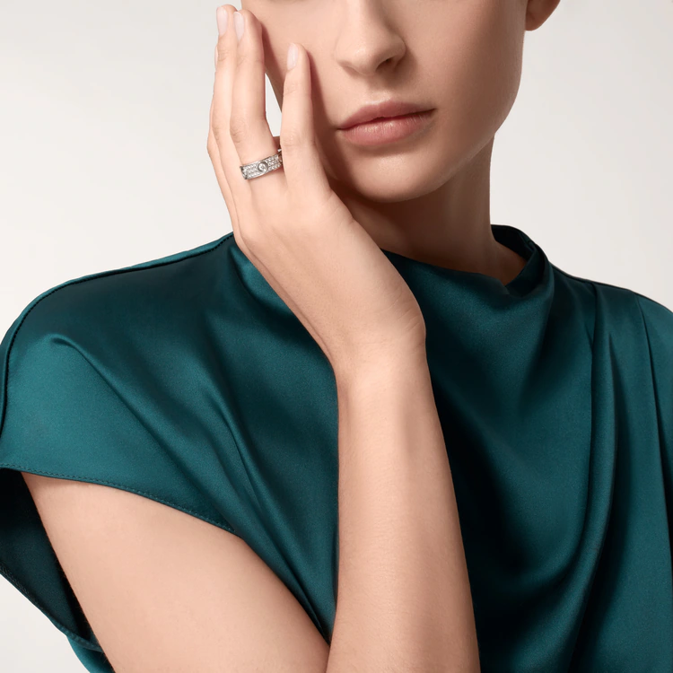 LOVE RING, DIAMOND-PAVED