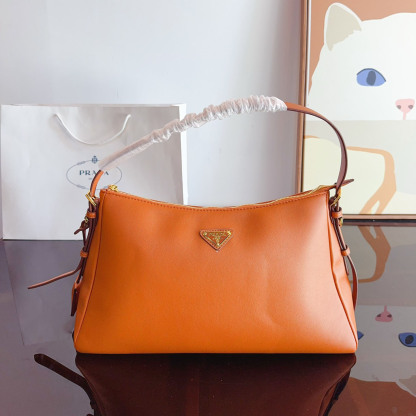 Aimée large leather shoulder bag