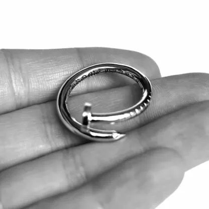 CH PLUS NAIL RING