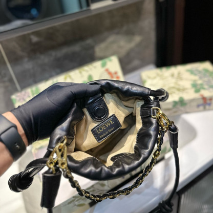 Flamenco purse in mellow nappa lambskin