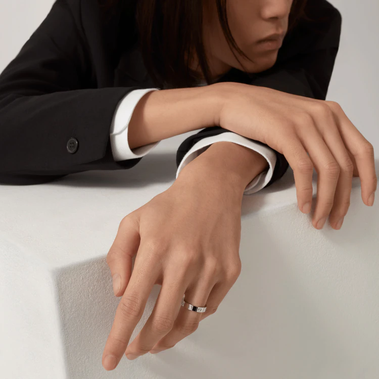 LOVE WEDDING BAND, 1 DIAMOND