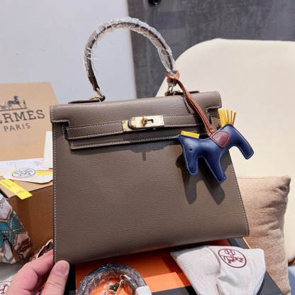 Kelly 28 Sellier Bag Gold Epsom Leather with Gold Hardware