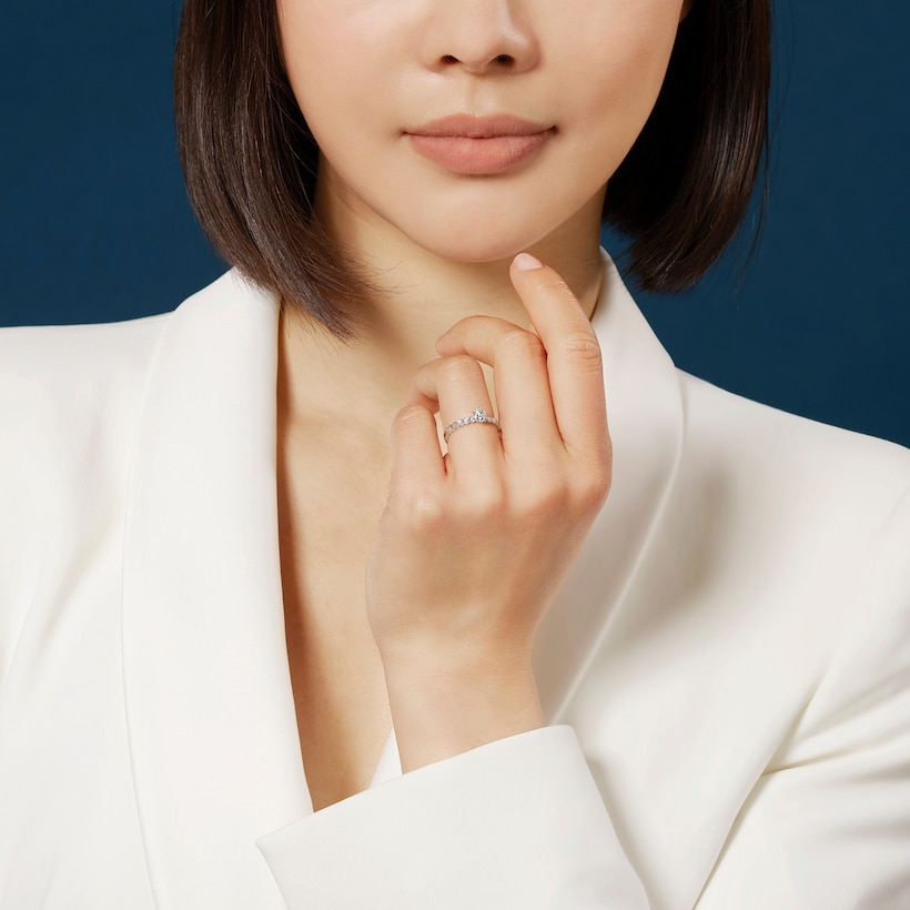 BEE MY LOVE SOLITAIRE