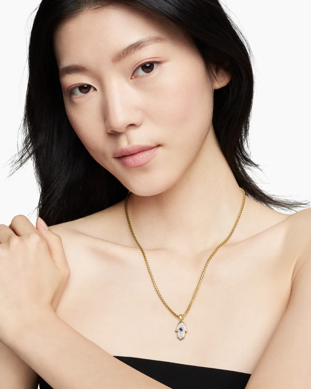 Hamsa Amulet 18K Yellow Gold with Pavé Diamonds and Blue Sapphire, 24.6mm