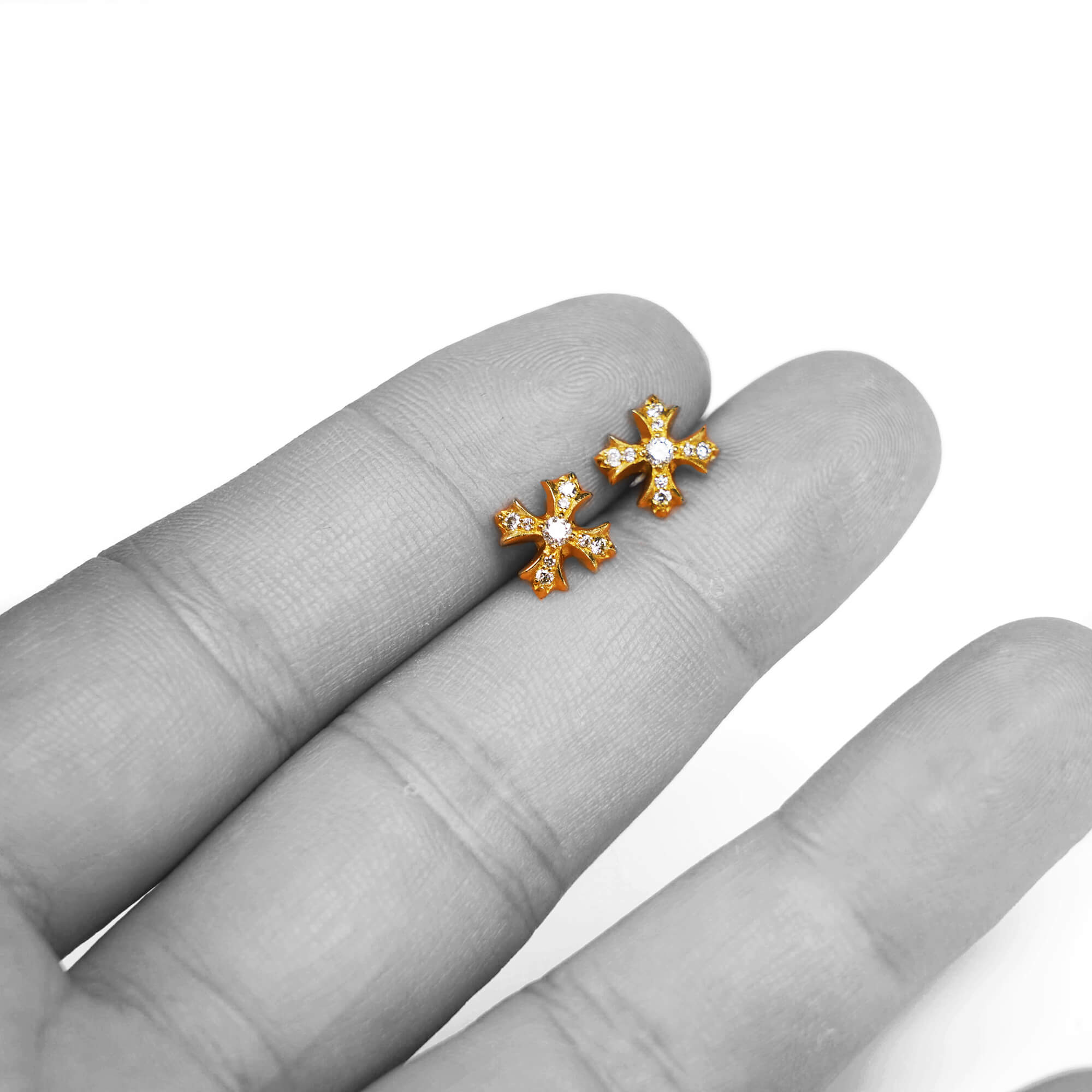 22K GOLD CH PLUS STUD EARRINGS WITH DIAMONDS