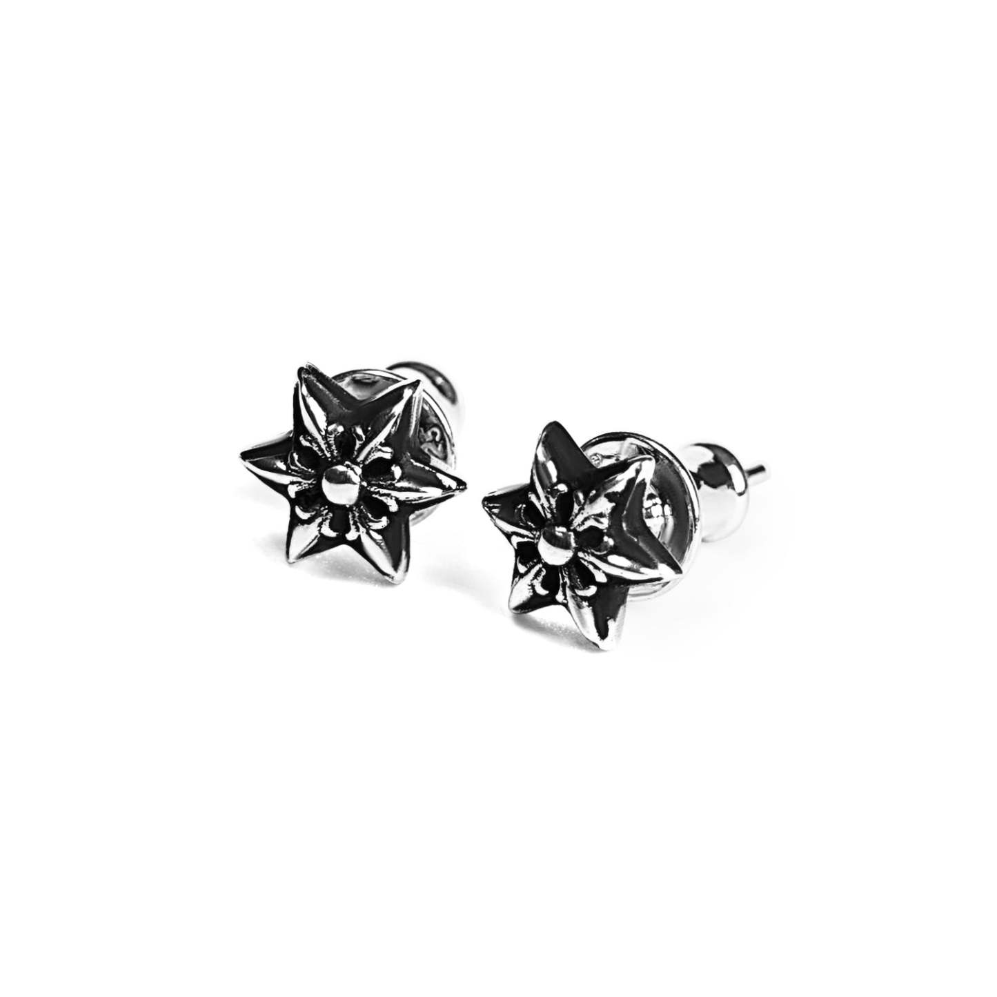 CUT OUT STAR EARRING