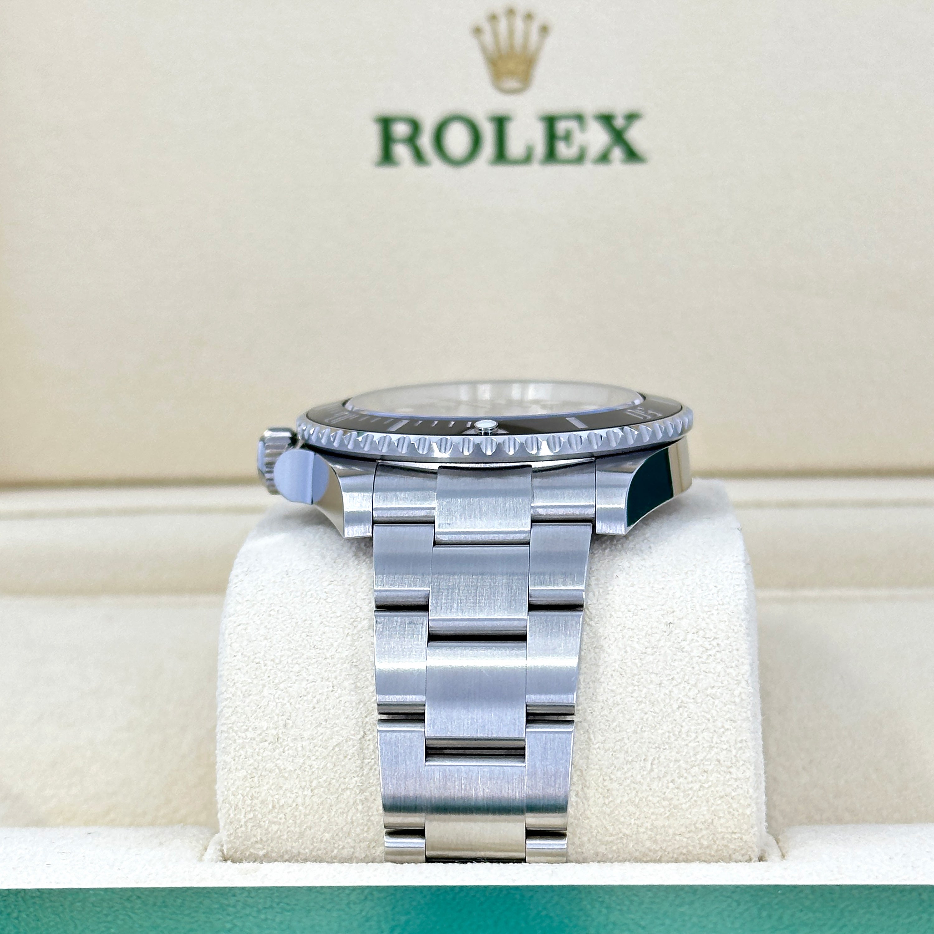 Submariner No Date 41, Stainless Steel, Black dial, 124060-0001, Unworn 2024