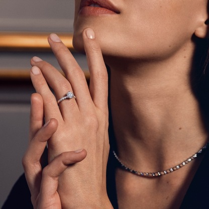 BEE MY LOVE SOLITAIRE