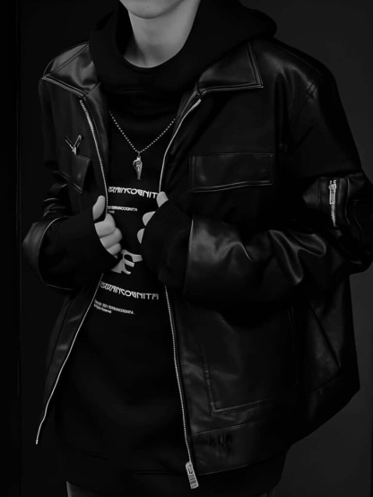 MINI DAGGER WHISTLE PENDANT