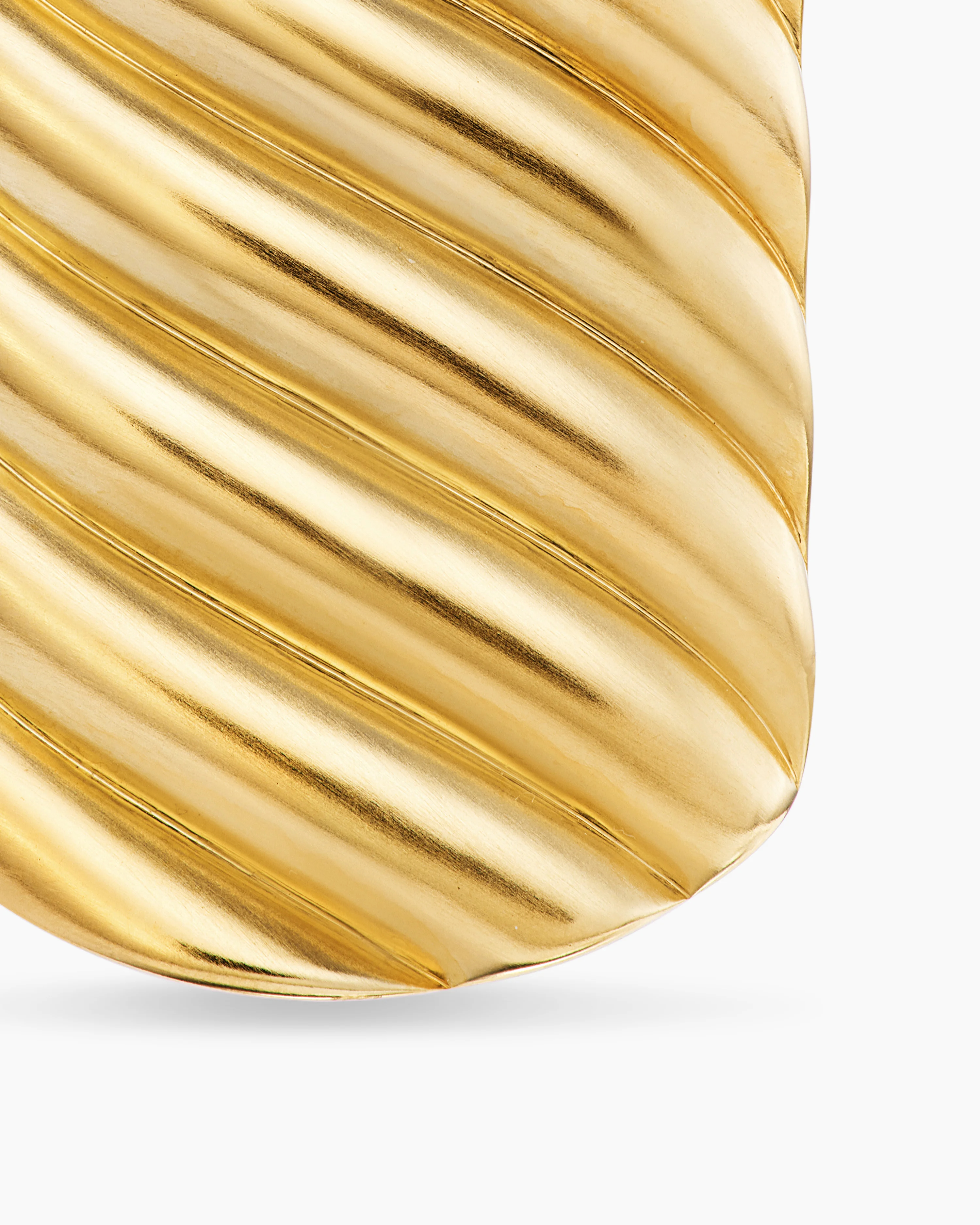 Sculpted Cable Tag 18K Yellow Gold, 42mm