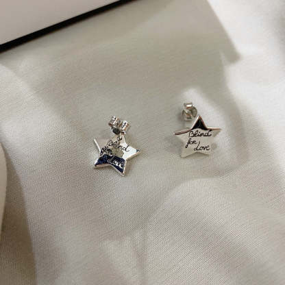 SILVER BLIND FOR LOVE STAR EARRINGS