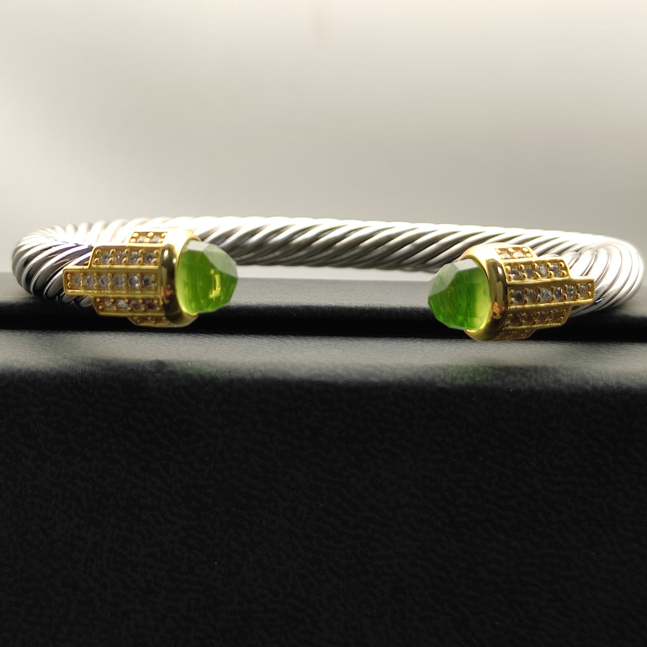 7mm Cable Bracelet with Light Green & Diamond Accents – Gold Cap