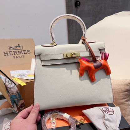 Kelly 28 Sellier Bag Gold Epsom Leather with Gold Hardware