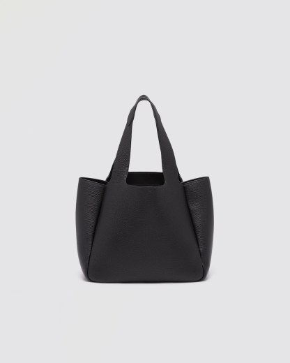 Medium leather tote