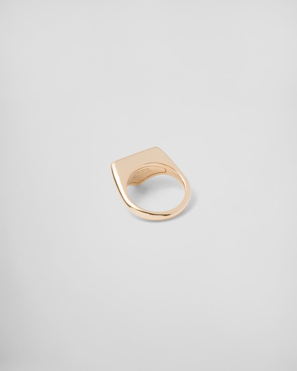 Eternal Gold signet ring in yellow gold