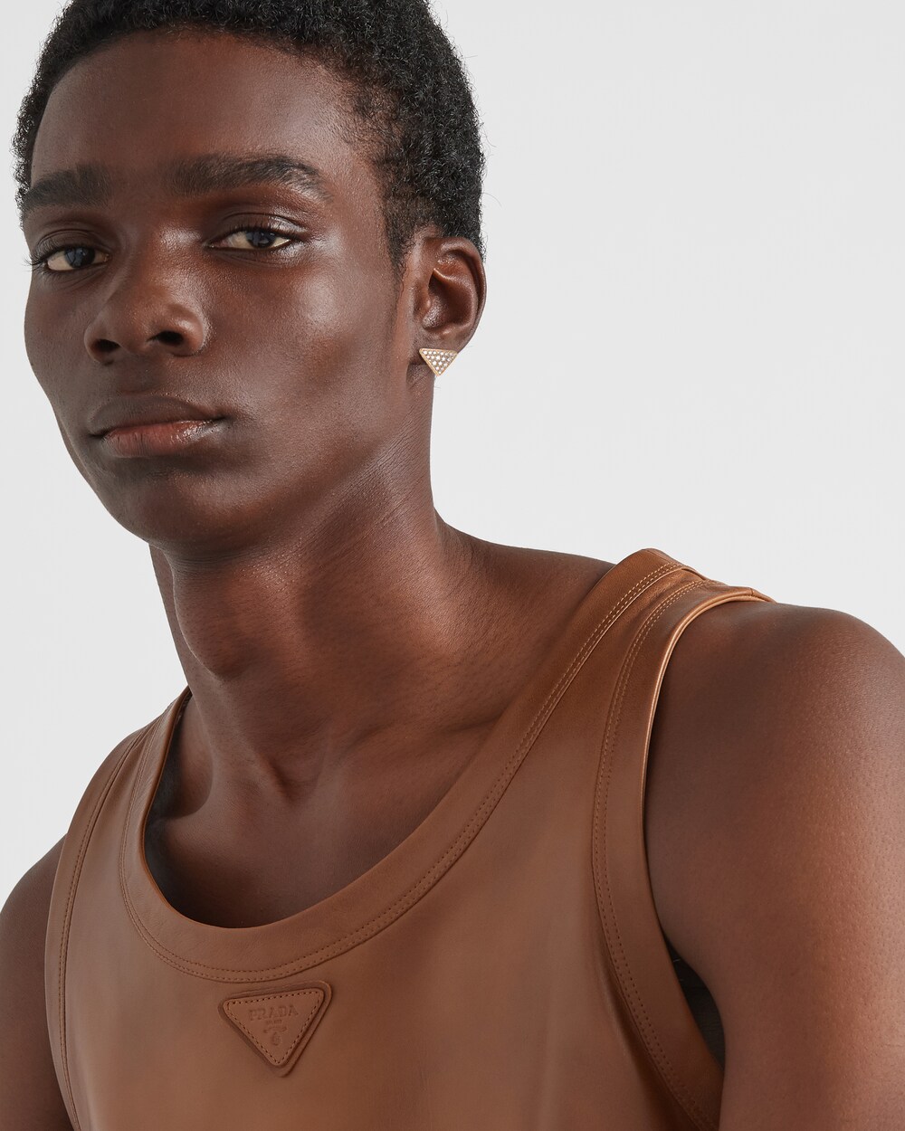 Eternal Gold single earring in yellow gold with diamonds