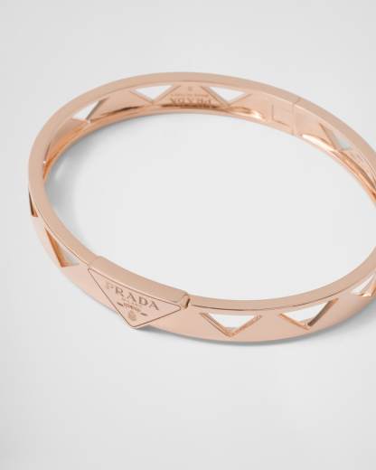 Eternal Gold cut-out bangle bracelet in pink gold