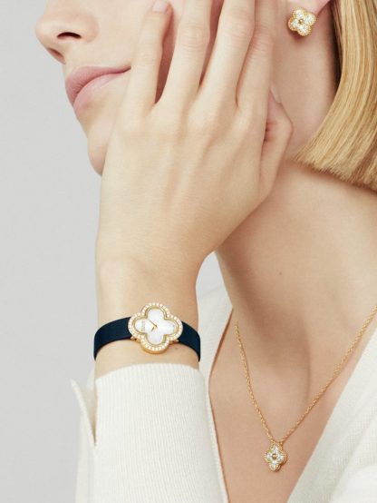 Vintage Alhambra earrings