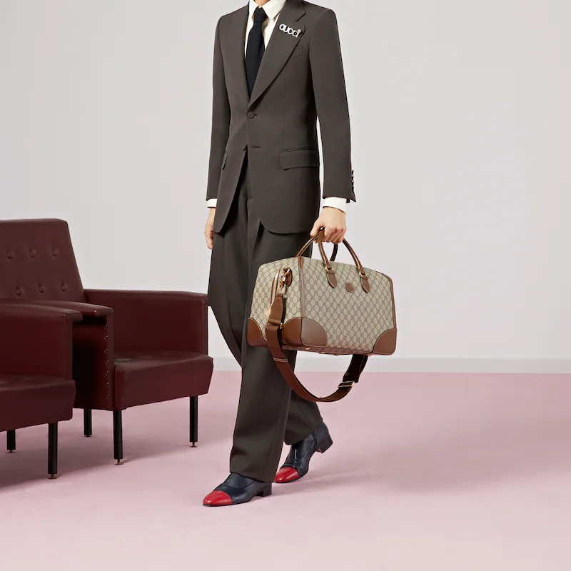 DUFFLE BAG WITH INTERLOCKING G