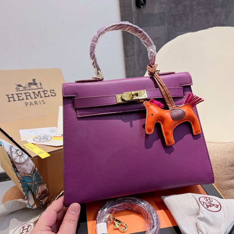 Kelly 28 Sellier Bag Gold Epsom Leather with Gold Hardware