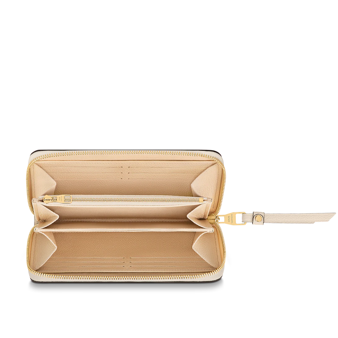 M82212 Zippy Wallet